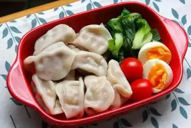 Allium mongolicum Regel and camel meat dumplings Allium mongolicum Regel and camel meat dumplings