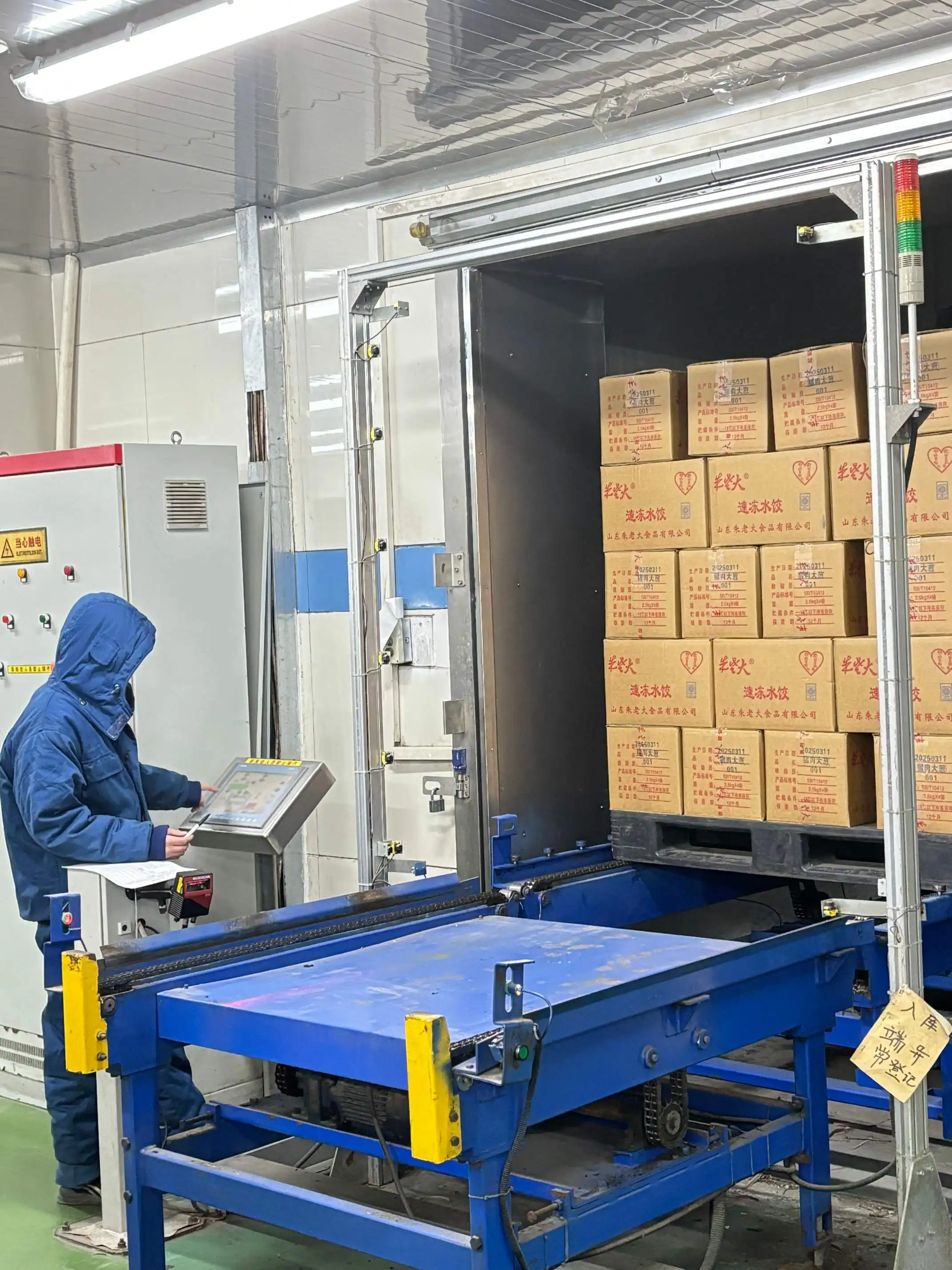 Intelligent shuttle shelving